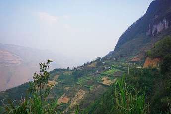 Thien Huong, a century-old village forgotten in Dong Van