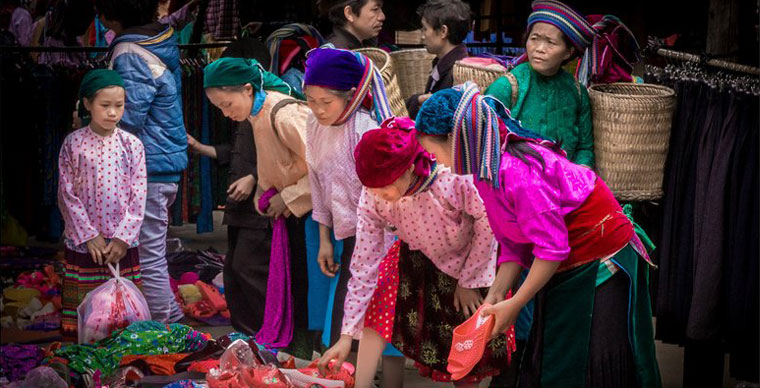 Los mercados de montaña en Ha Giang | Colores de las montañas kársticas