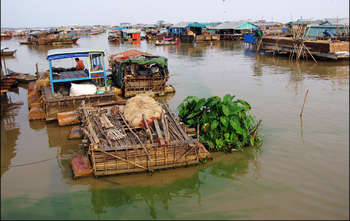 Siem Reap â€“ floating Village â€“ Departure (B/-/-)