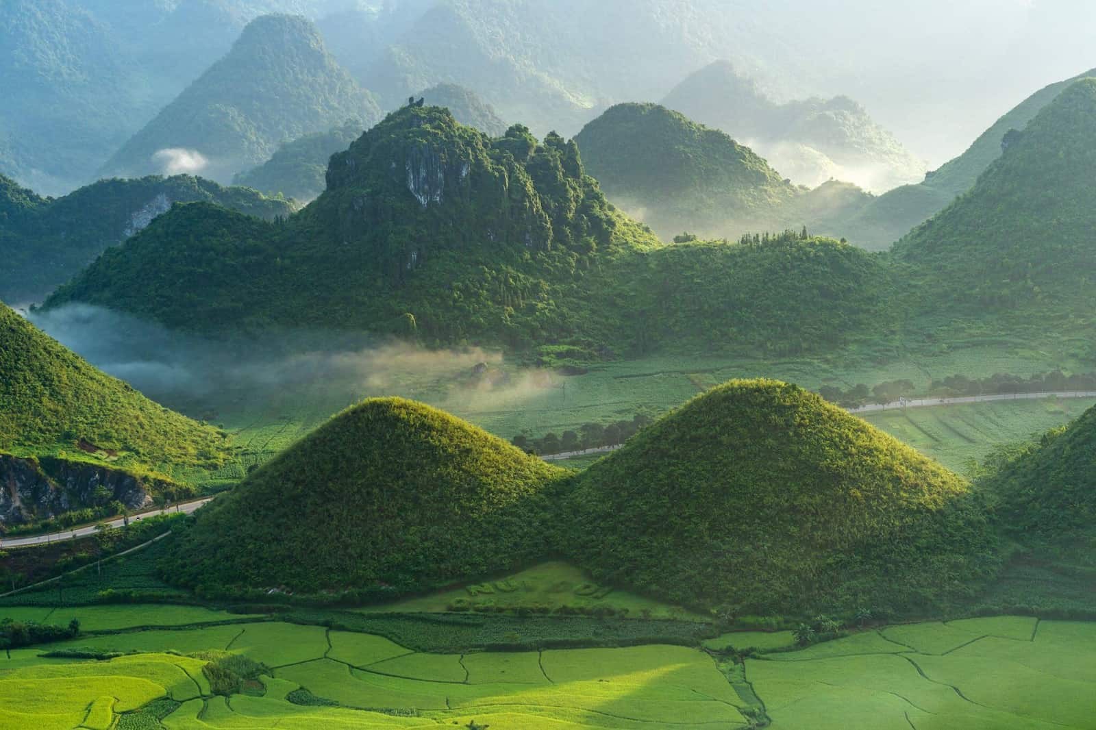 Ha Giang Vietnam : Guía completa 2026 – itinerarios, paisajes, cultura y gastronomía