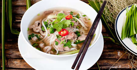 Top 10 platos que no debes perderte en Vietnam