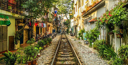 El tren callejero de Hanoi | Un viaje sin igual