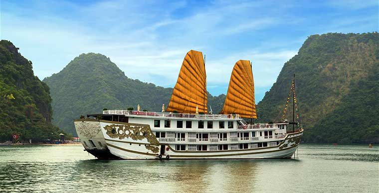 Halong, Lan Ha o Bai Tu Long ¿Qué bahía elegir para hacer un crucero de ensueño?