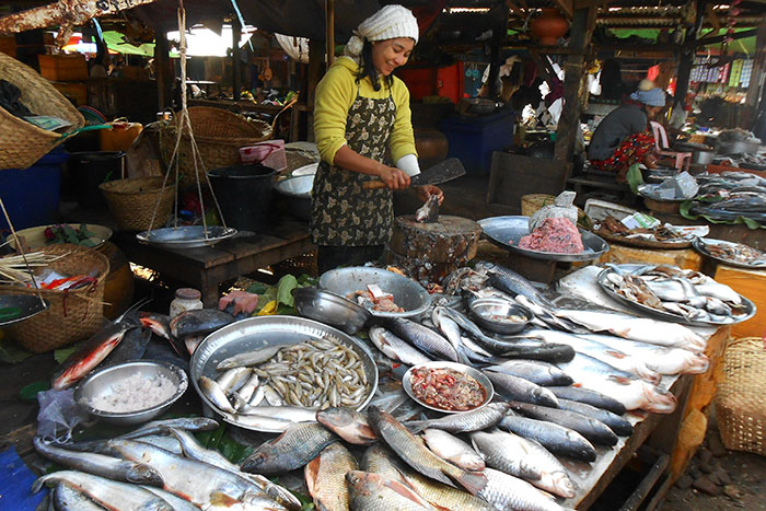 Mercado de la calle 36 en Yangon Myanmar