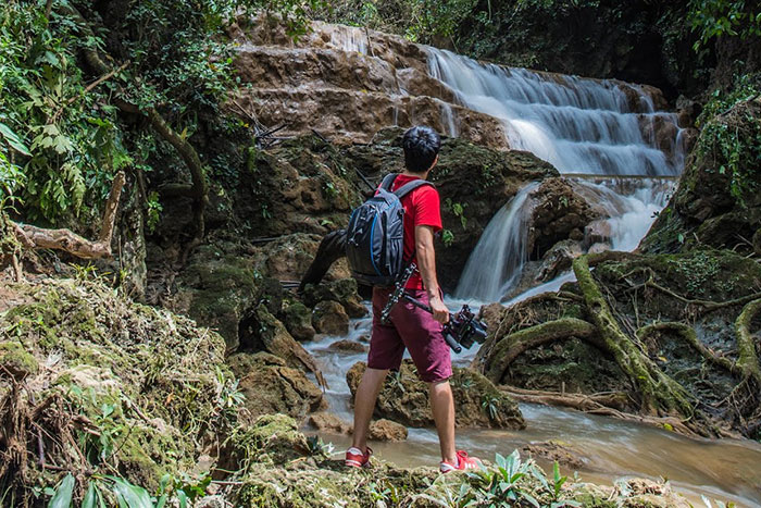 Cataratas en Green Jungle Park en Chomphet Laos