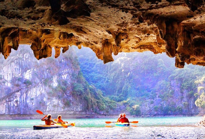 Cueva Luon en la Bahia de Halong