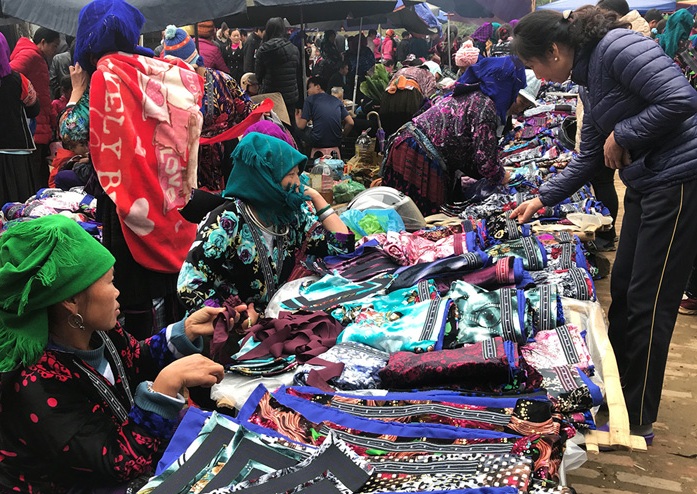 Mercado etnico en Dien Bien Phu