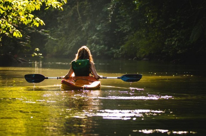 Los 5 destinos más bellos para hacer kayak en Vietnam