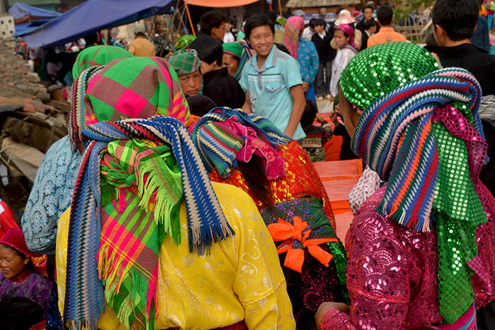 Mercado etnico en Ha Giang