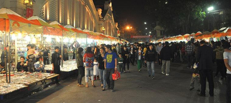 Mercado nocturno de Hanoi