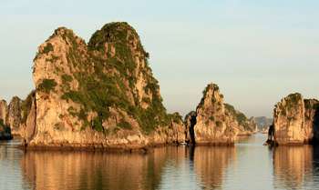 Bahía de Halong – Hanói (D/Brunch/-)