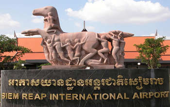 LLegada a Siem Reap (-/-/C)